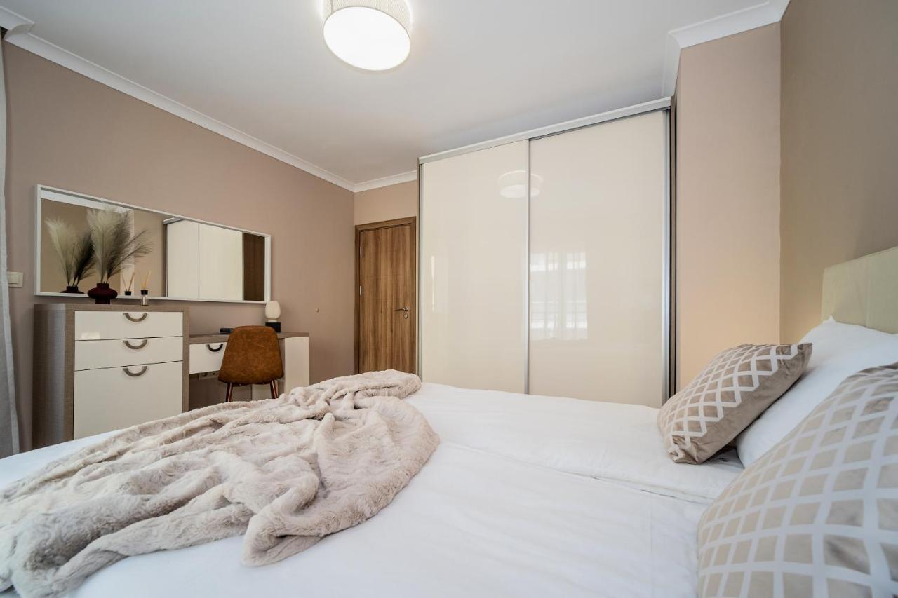 Comfy Luxury Center Apartment Varna Exterior photo